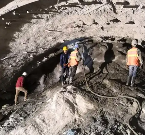 惠阳拱顶带模注浆料的施工流程及注意事项